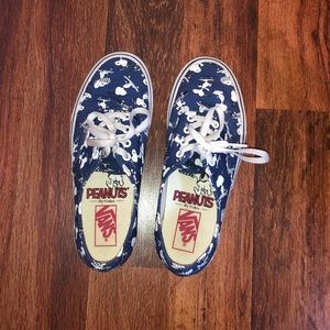 Snoopy vans